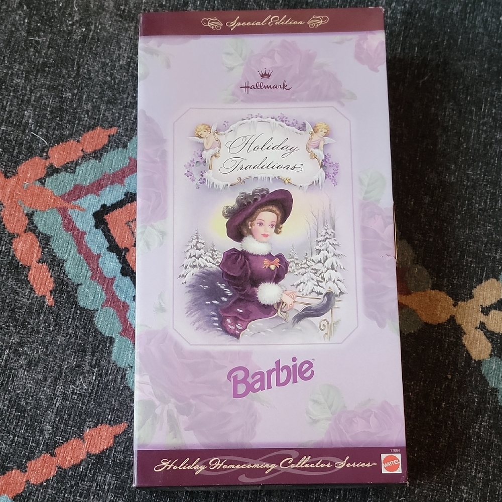 Hallmark Holiday Traditions Barbie - Elegant Purple Edition